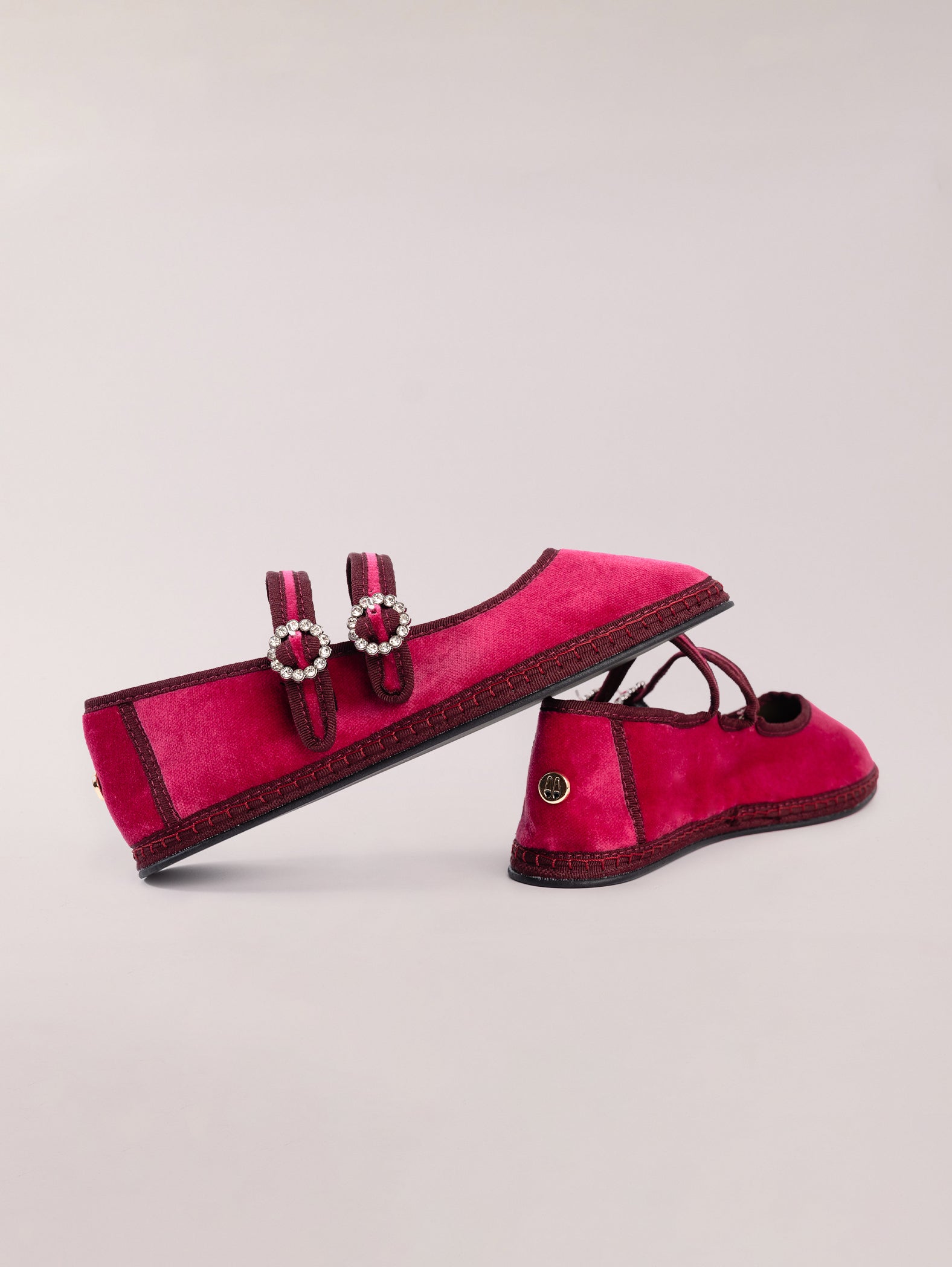 bailarinas-terciopelo-con-doble-tira-magenta