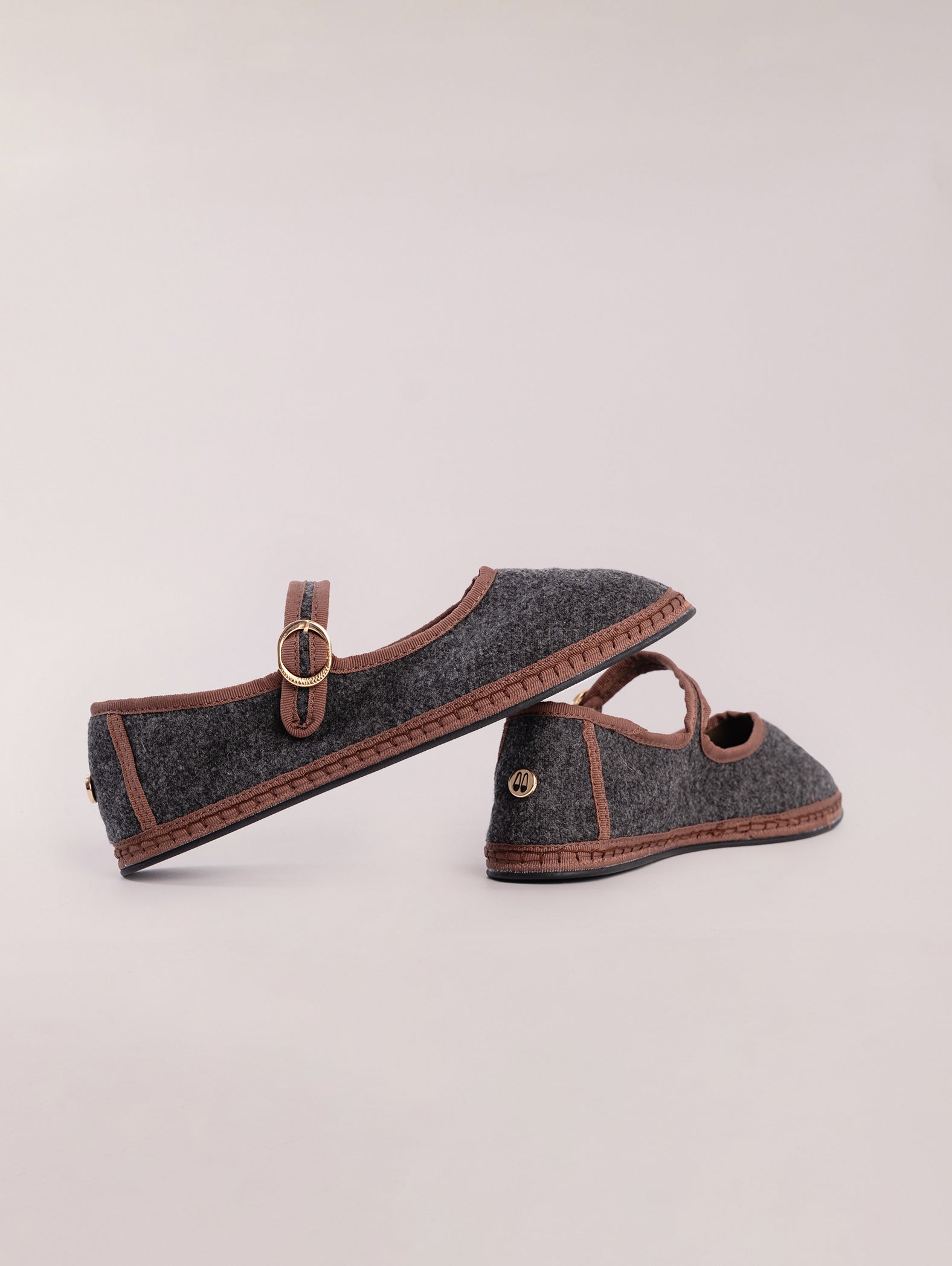 mary-jane-gris-y-marron