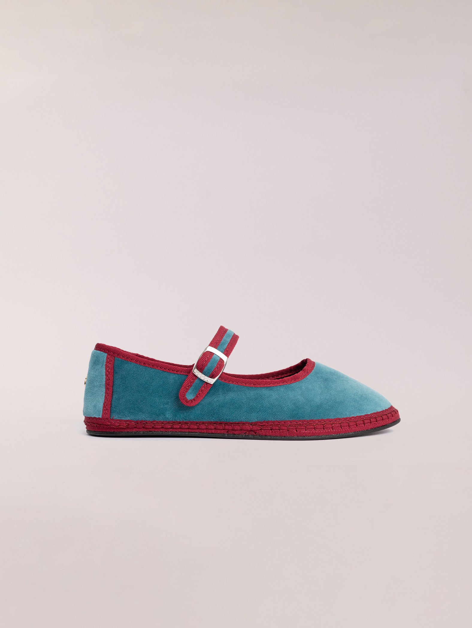 mary-jane-terciopelo-celeste