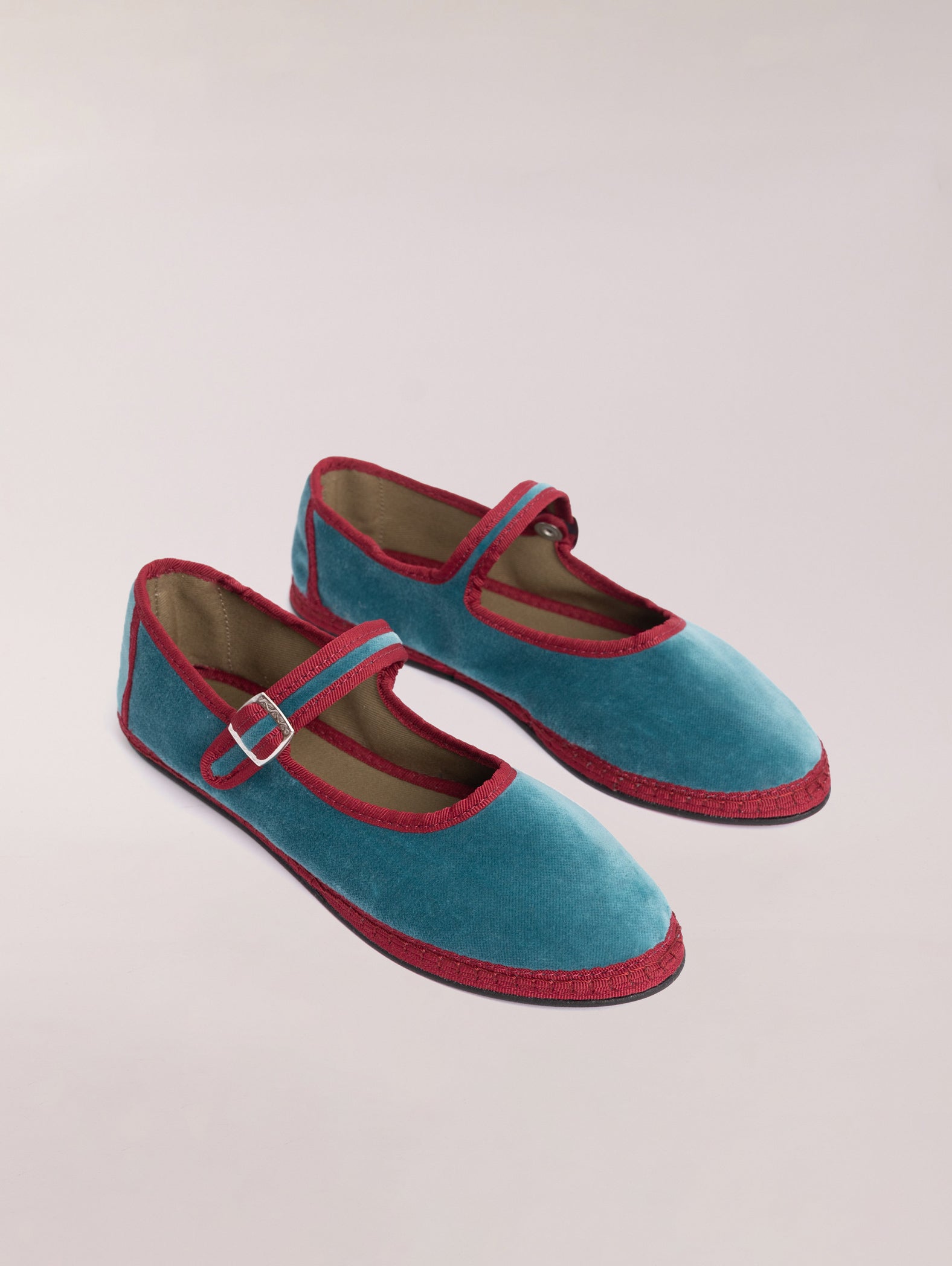 mary-jane-terciopelo-celeste-3