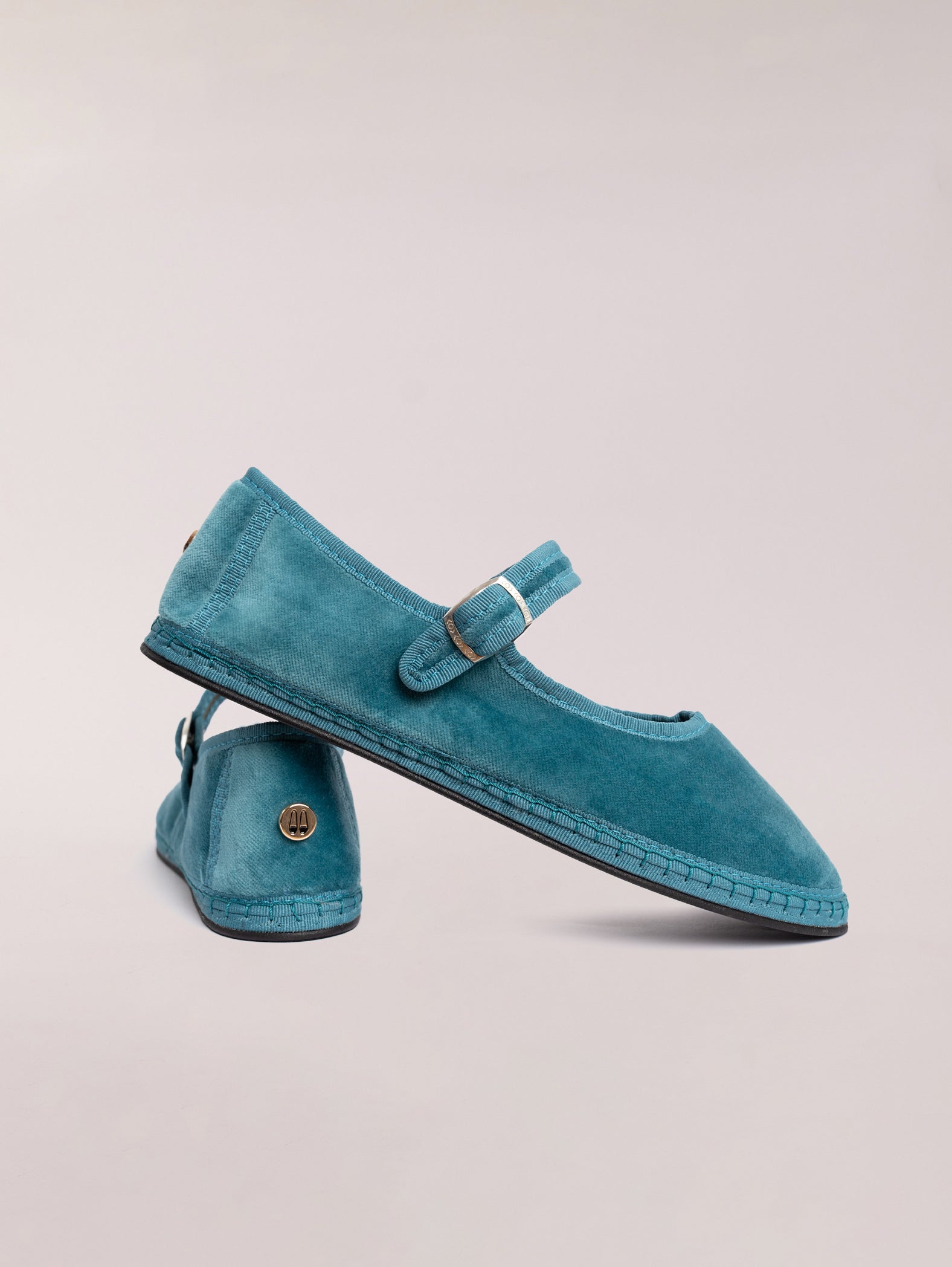 mary-jane-terciopelo-azul-cielo-2