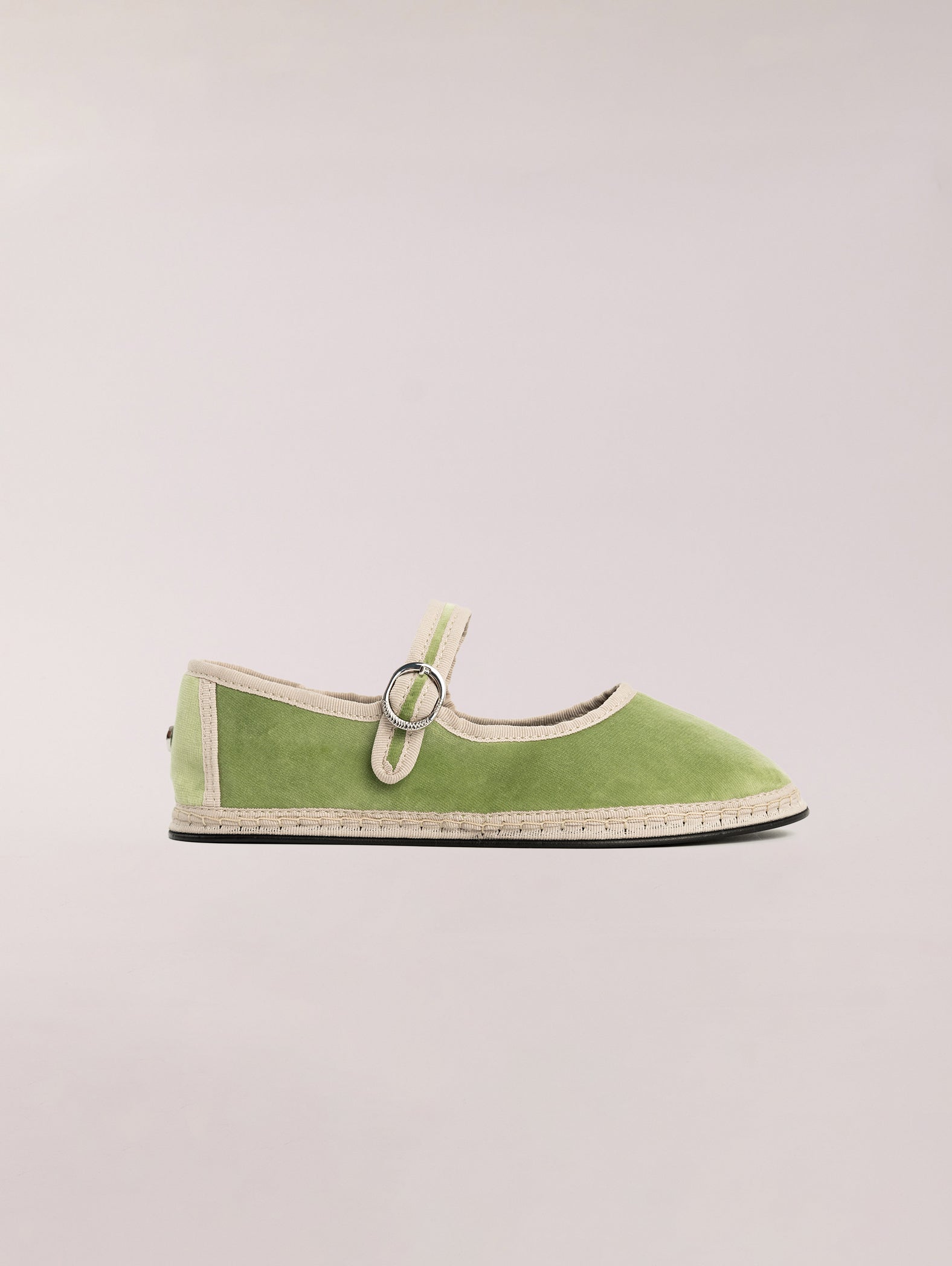 Svetis Mary Jane Elisa