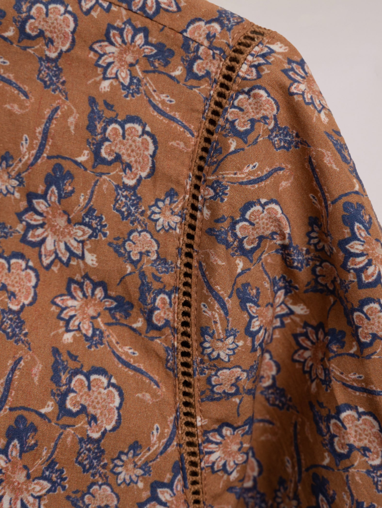 Camisa Dalia Brown