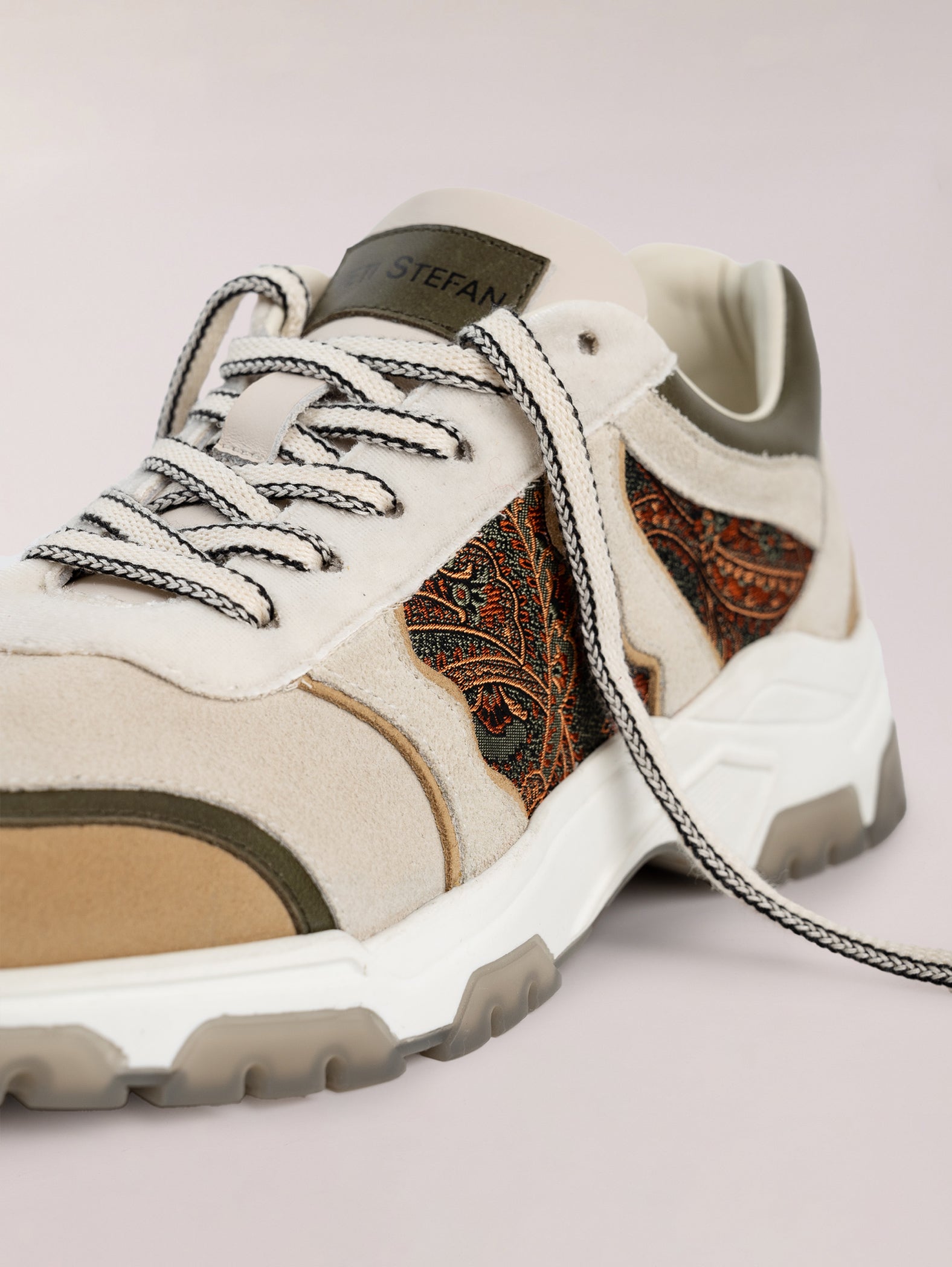Zapatilas deportivas de vestir texturas verde
