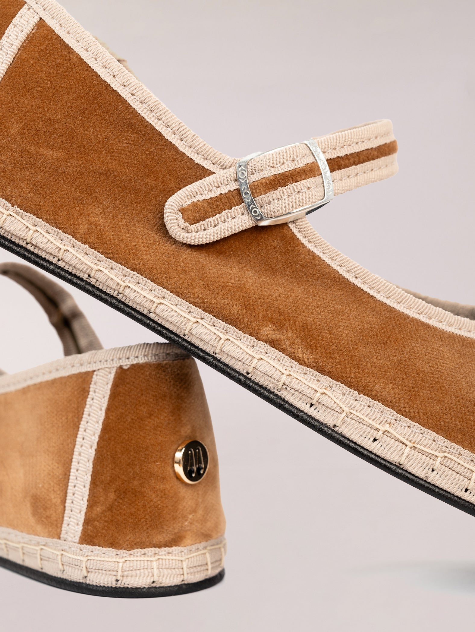 mary-jane-terciopelo-beige-2