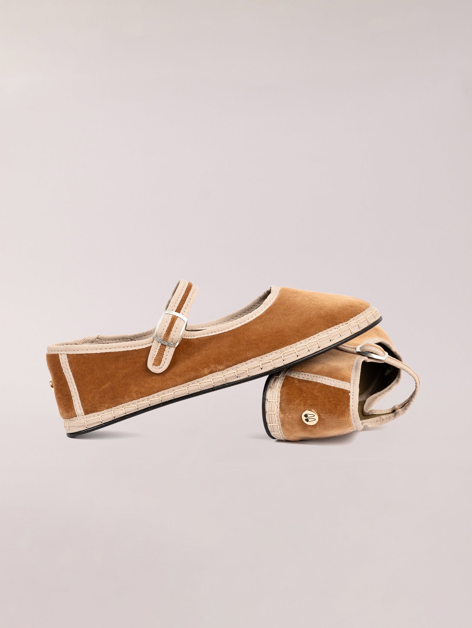 mary-jane-terciopelo-beige-1