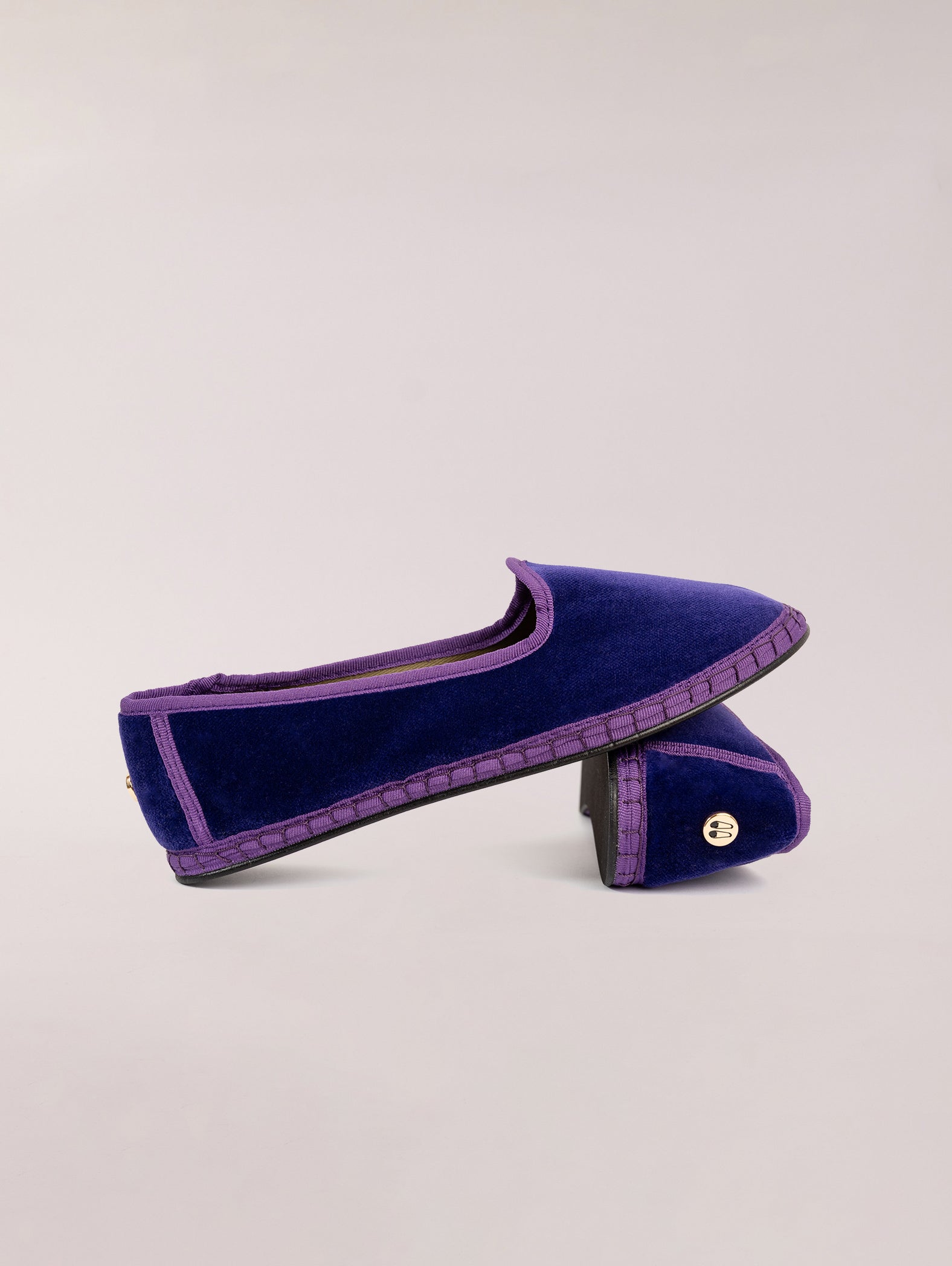 Venecianas-de-terciopelo-Svetis-Nikola-Azul-3