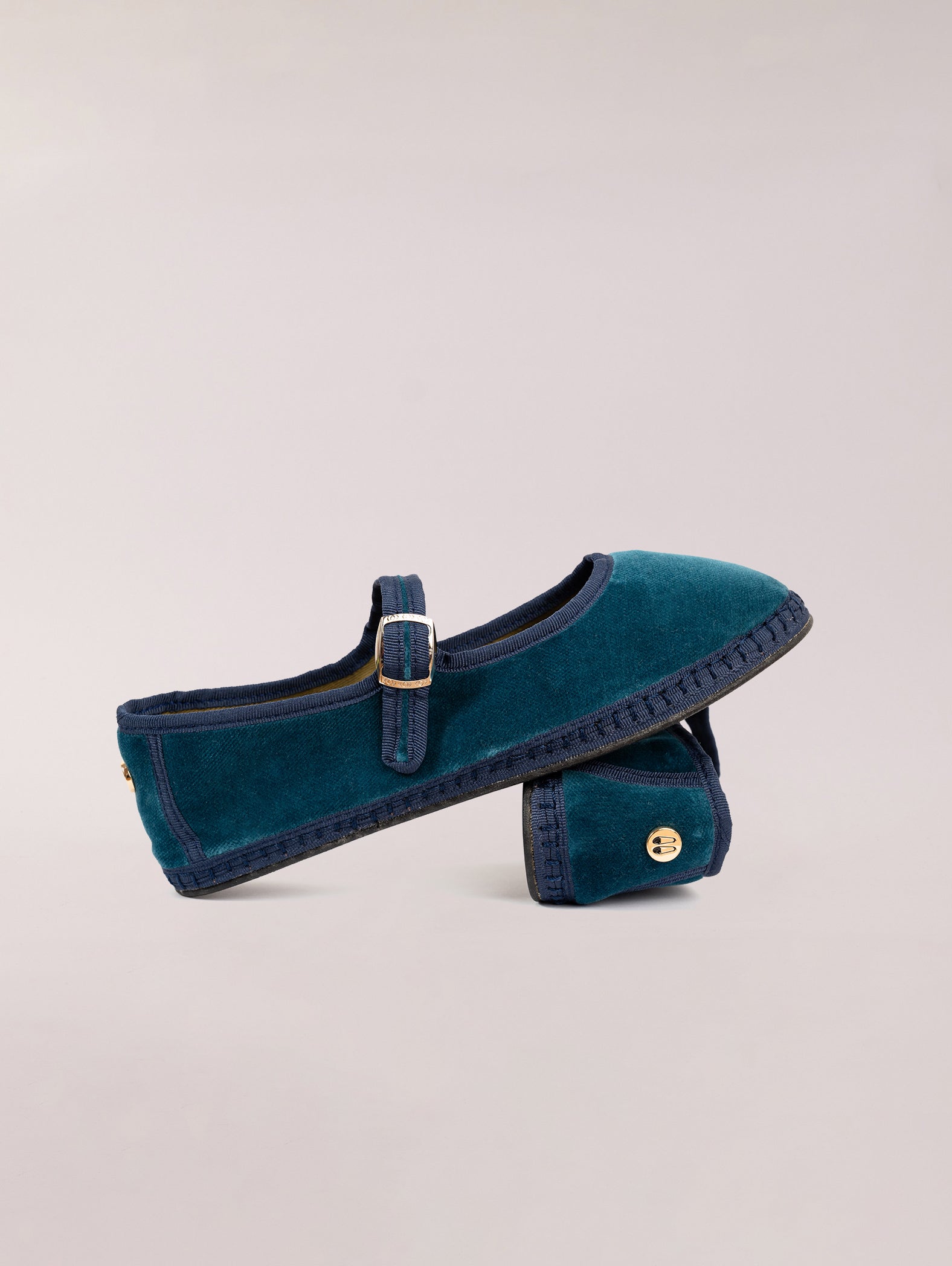 mary-jane-terciopelo-en-azul-marino