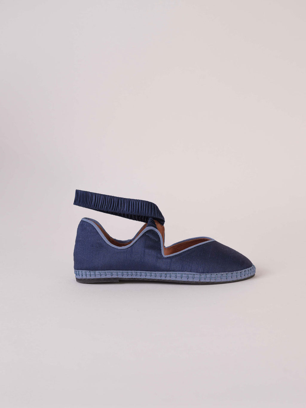 bailarinas-venecianas-de-raso-azul