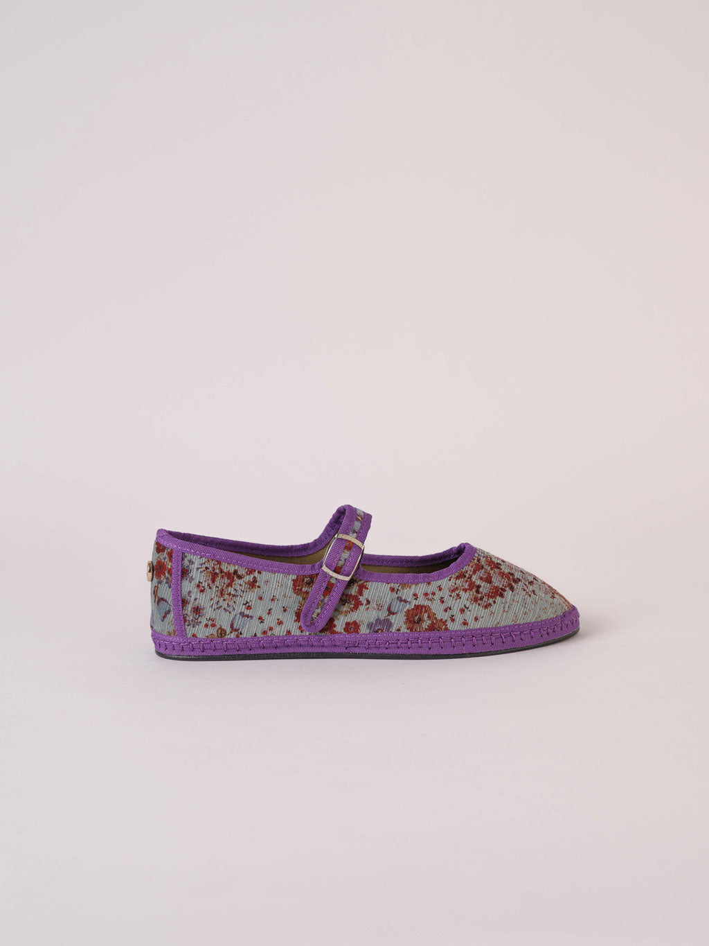 Manoletinas-de-terciopelo-Svetis-Mary-Jane- Mafalda