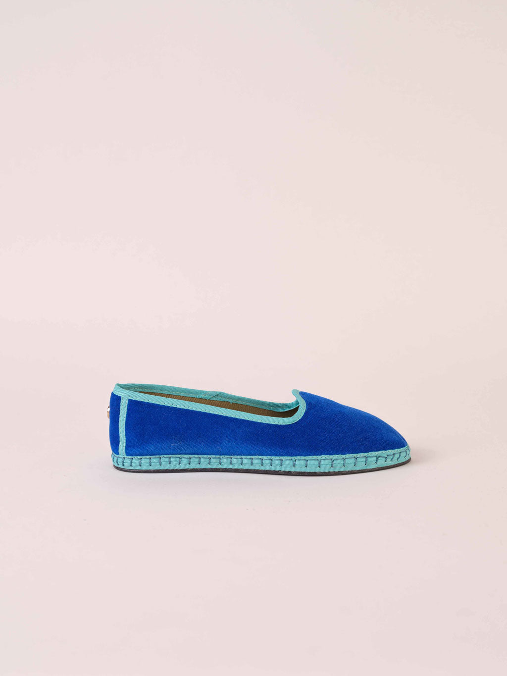 Venecianas-de-terciopelo-Svetis-Nikola-Blueberry