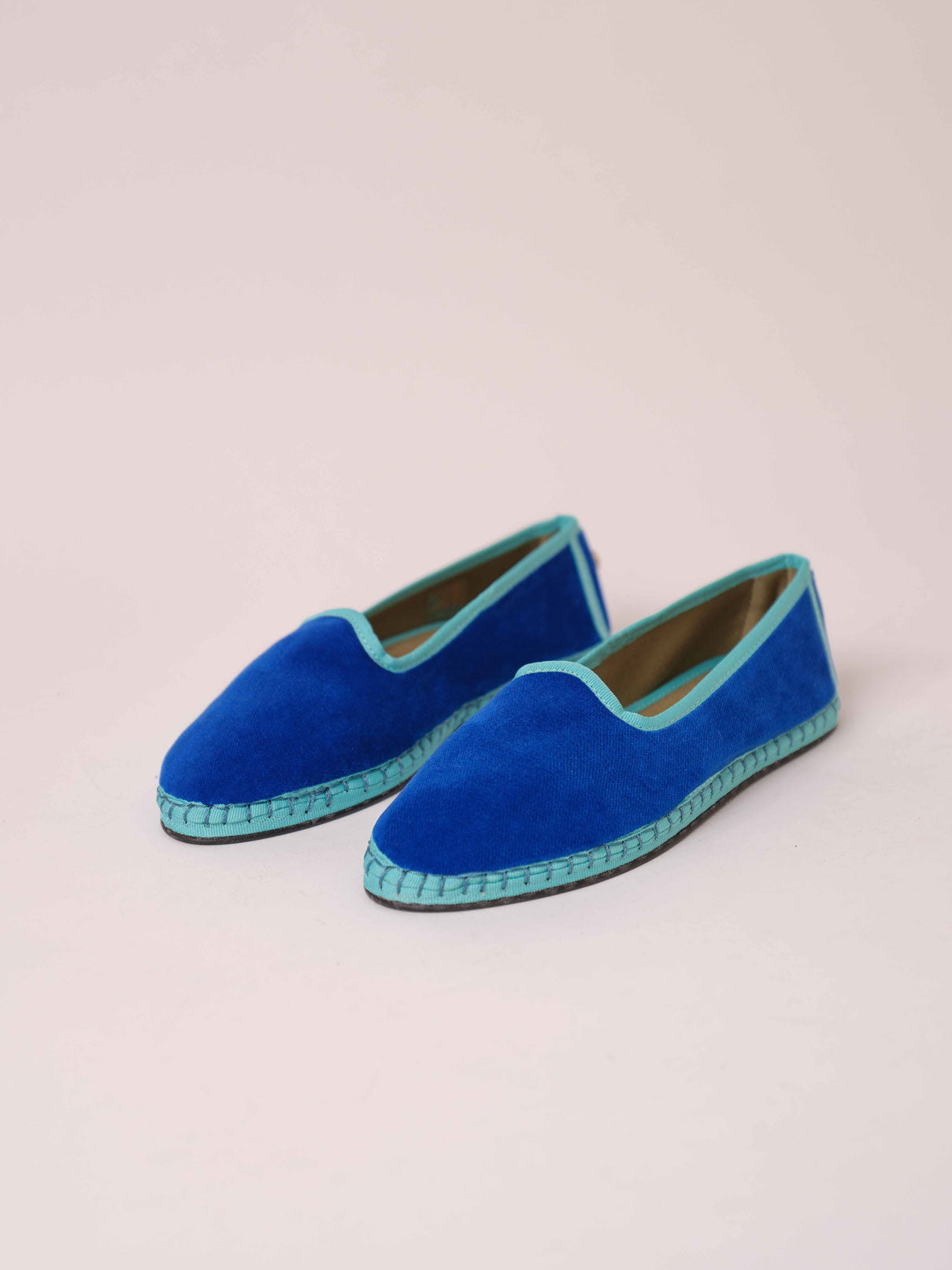 Venecianas-de-terciopelo-Svetis-Nikola-Blueberry-1