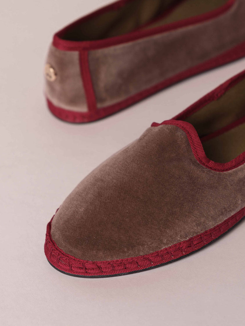 Venecianas-de-terciopelo-Svetis-Nikola-Topacio-2