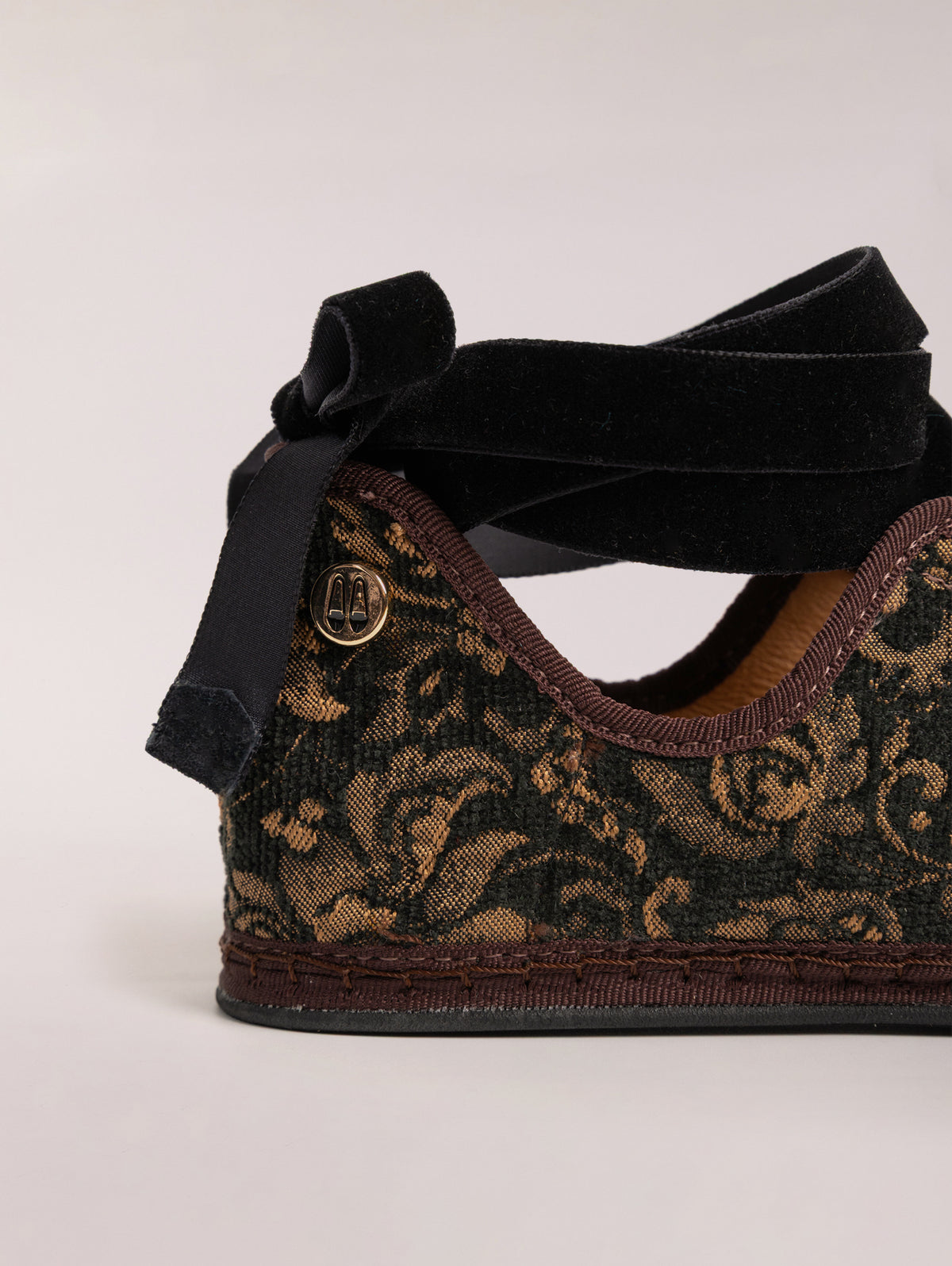 LOAFERS STRAPS CHARLOTTE BROWN